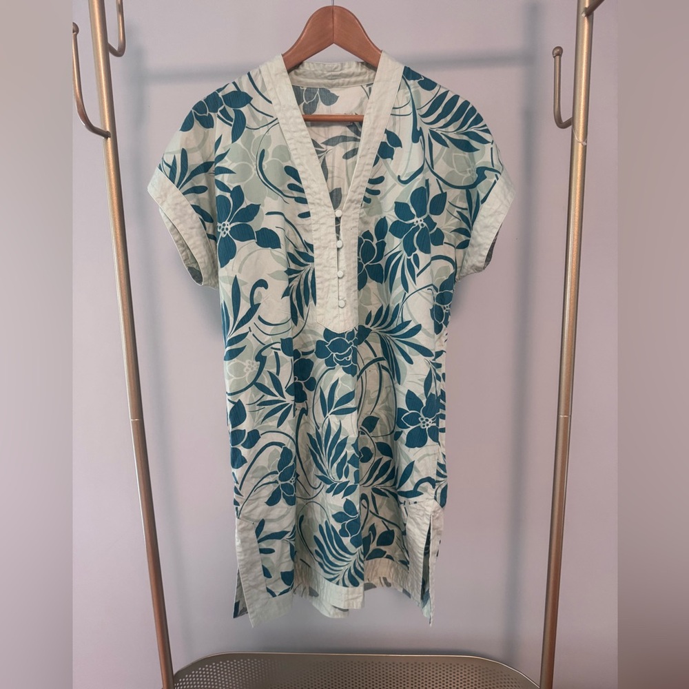 Cream Graphic Tunic with Cuffed Sleeves
